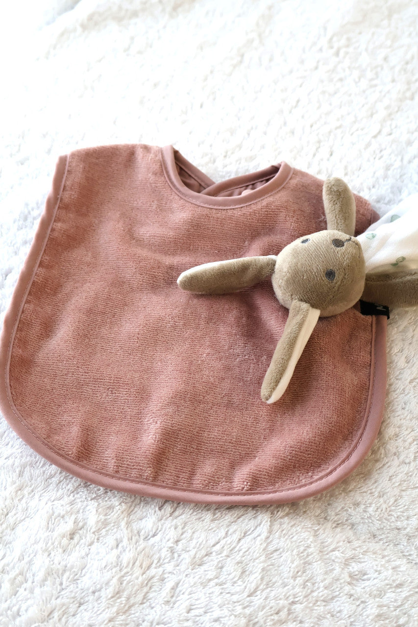 Wonder Bib Dusty Pink
